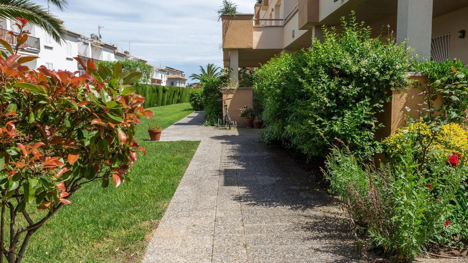 Appartement Un Jardin à L' Escala 0*,